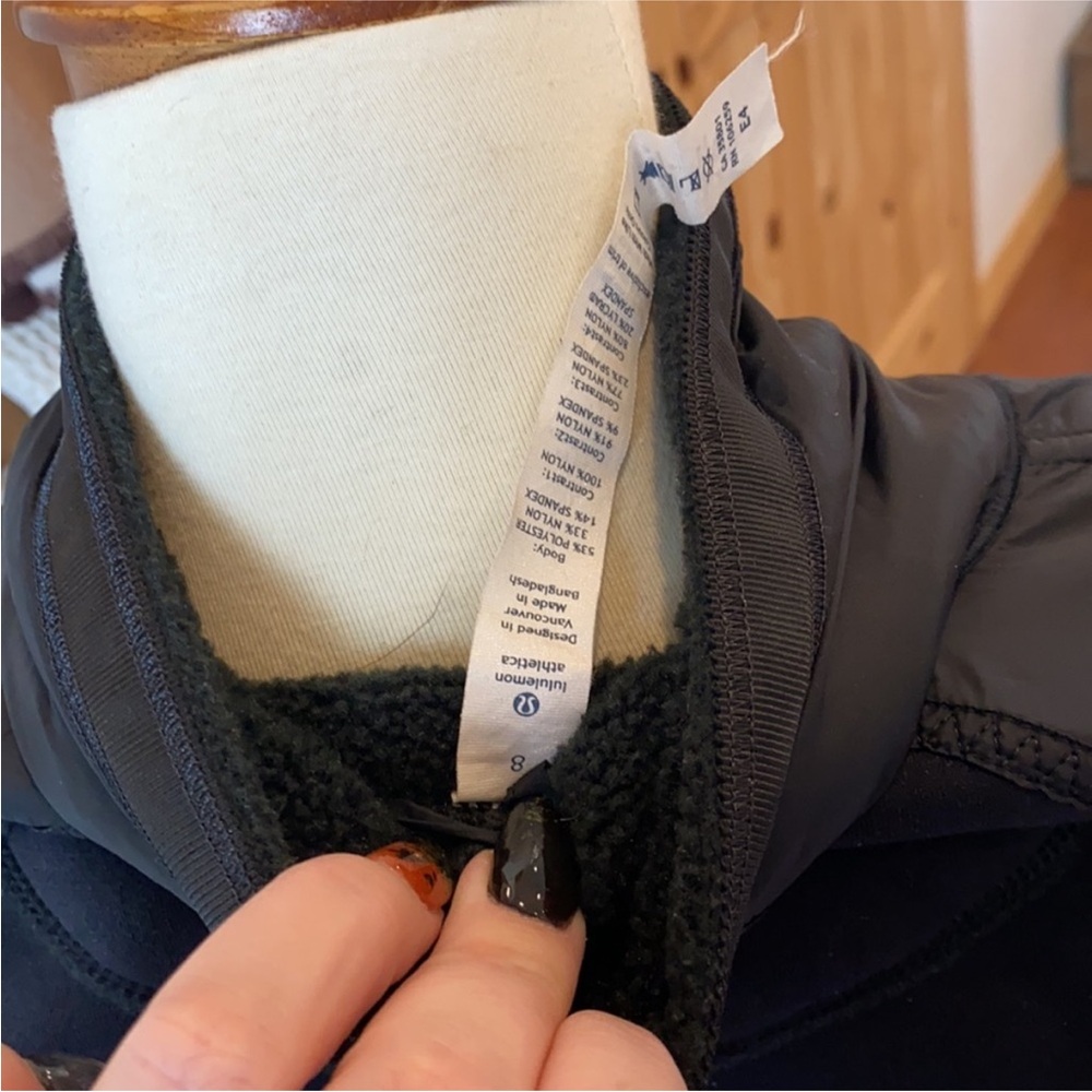 Lululemon Bundle Up Reflective Jacket - Picture 6 of 6
